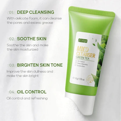 Vitamin C Facial Cleanser Moisturizing Blackhead Removal Foam
